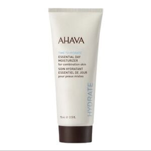 Essential Day Moisturizer - Combination Skin • NWT